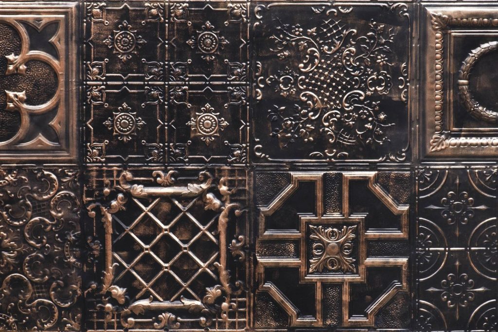 VICTORIAN NOIR BRONZE